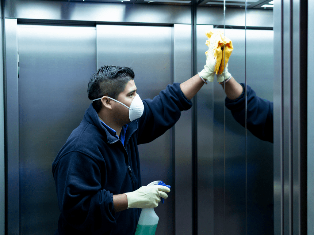 limpieza de ascensores en Lugo